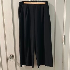 Athleta black wide leg cropped pants